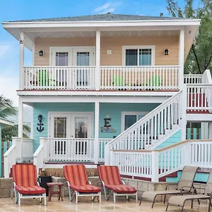 Embrace Staniel Cay